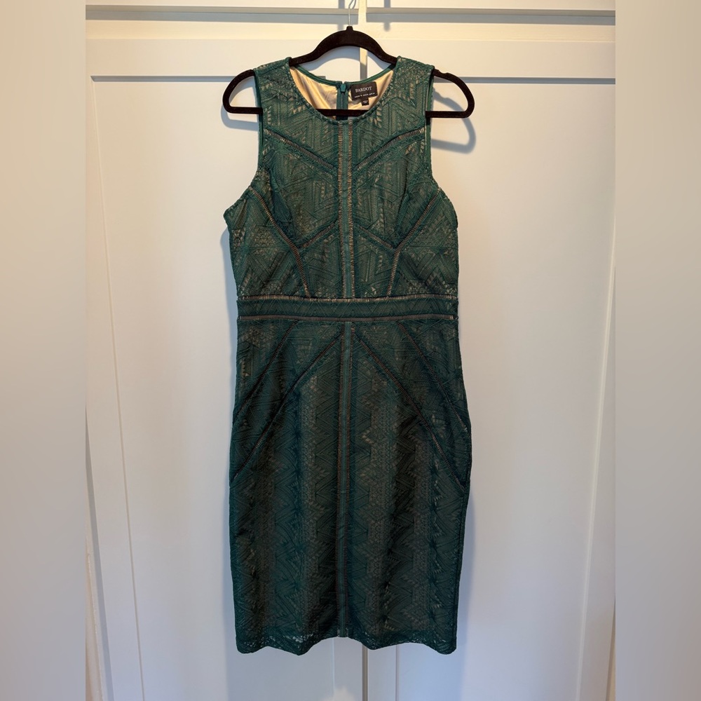 Hunter Green Sleeveless Lace Sheath Dress